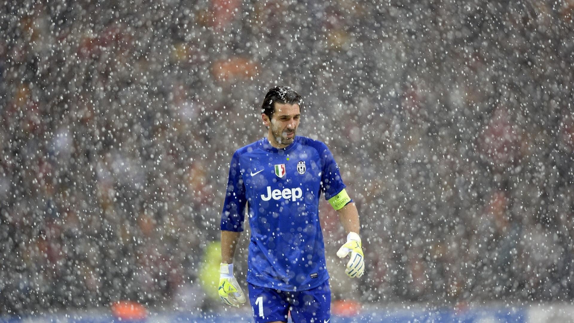 复盘，巨星浴血搏杀抢回一分，皇马低迷困局依旧难解