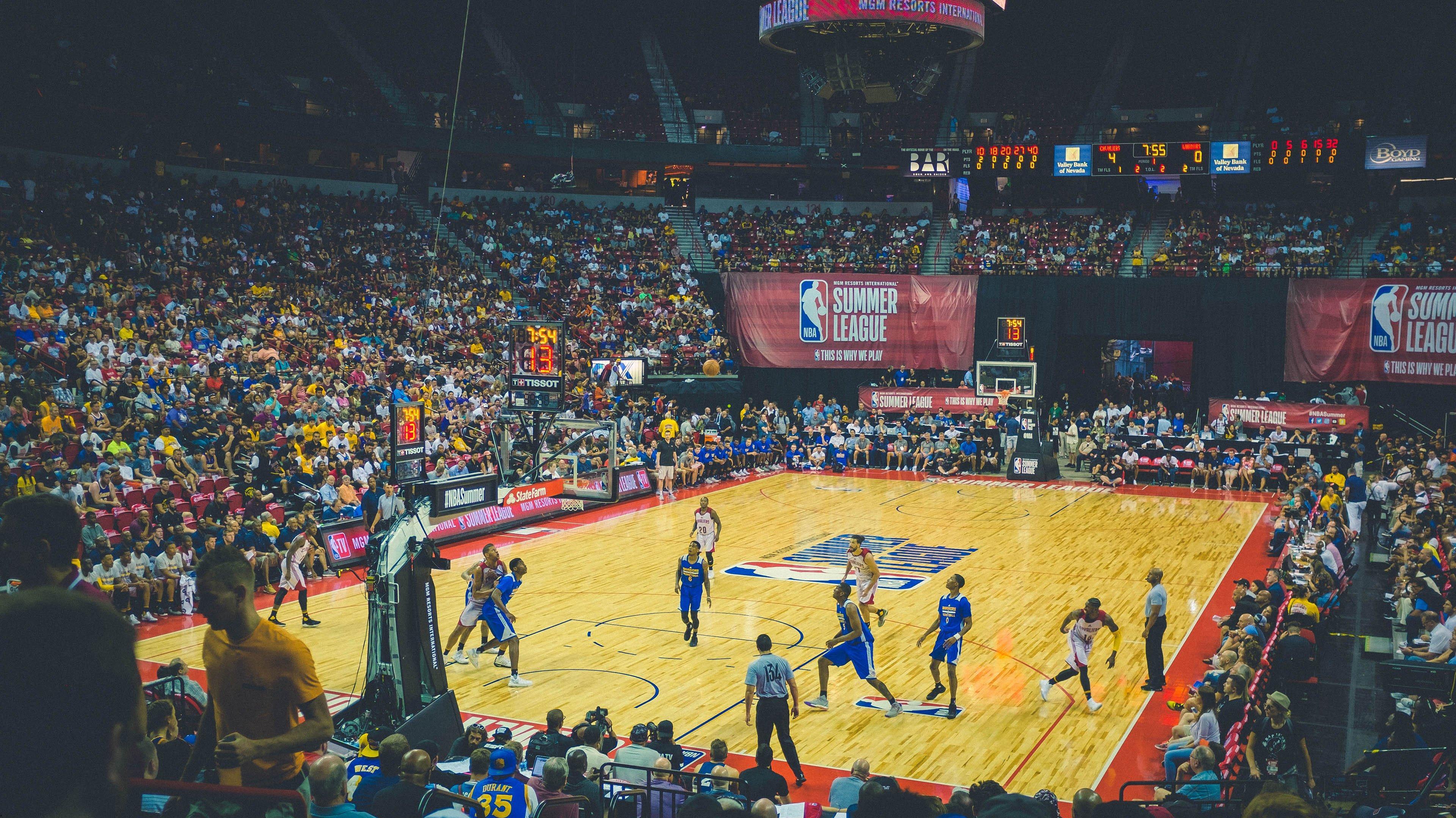 世界杯热身赛亚洲六强盘点，日本势如破竹，东道主卡塔尔前景蒙阴