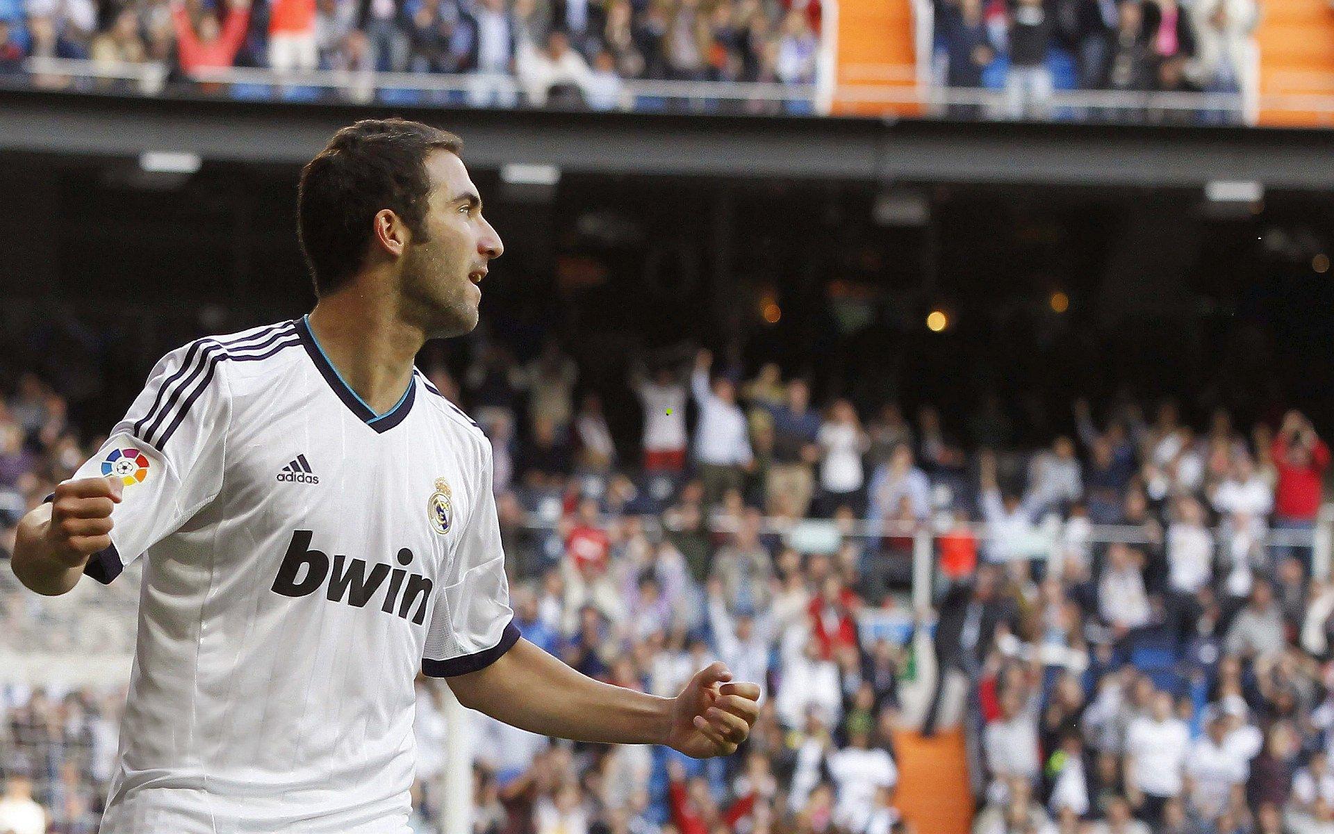 关窗前的期待，李-夏普直言曼联应优先补强两位置，门将问题最紧迫